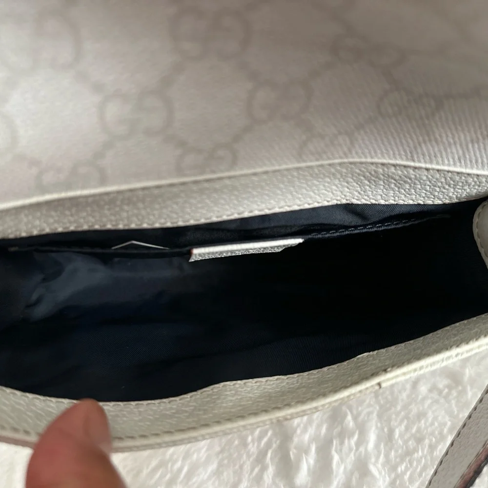 Authentic gucci - Picture 4 of 16